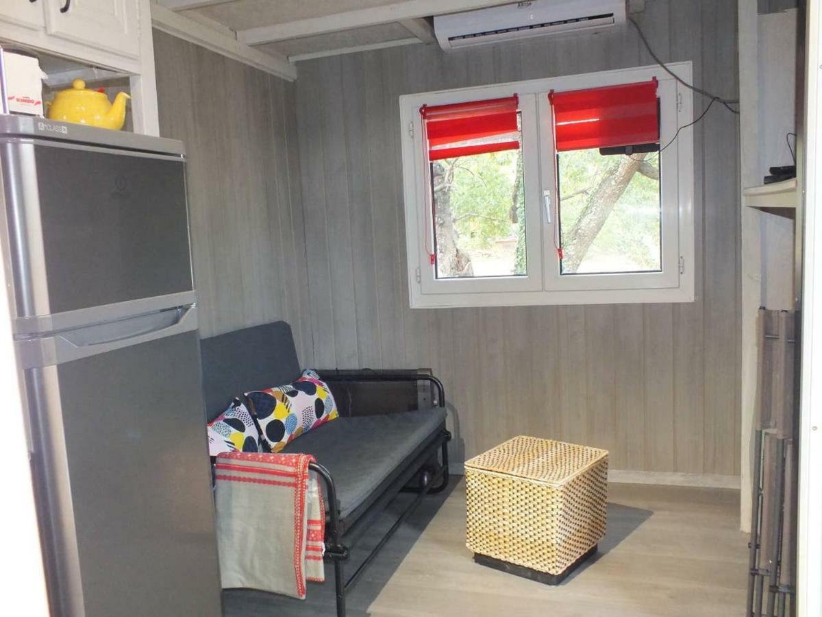 Ferienwohnung Tiny Dans La Verdure Et Au Calme Vesseaux Exterior foto
